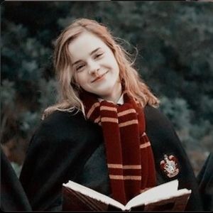 Meet your Posher, Avamagdalyn